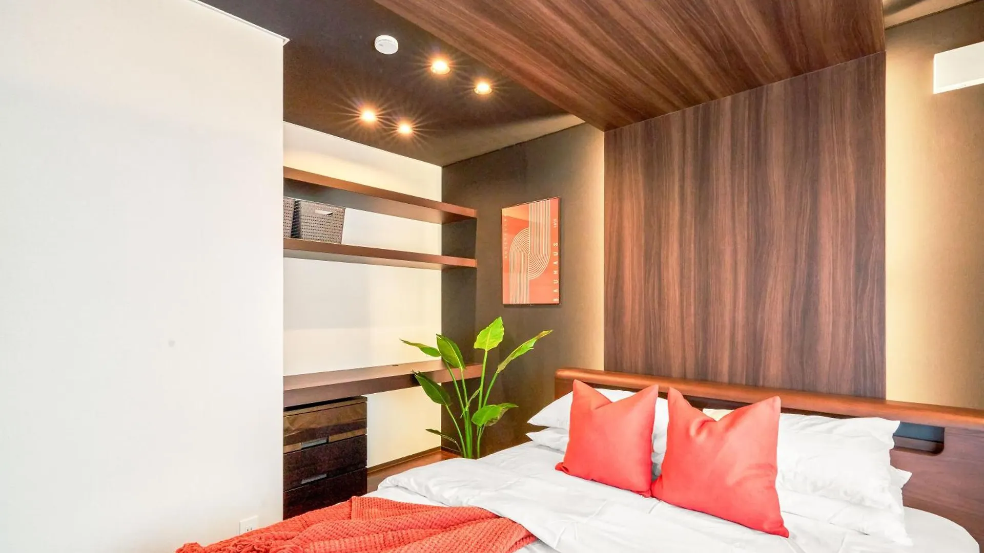 Holiday home Best Location Lux Home, 2 Blocks To Sbwy, Sleeps 9 Sapporo
